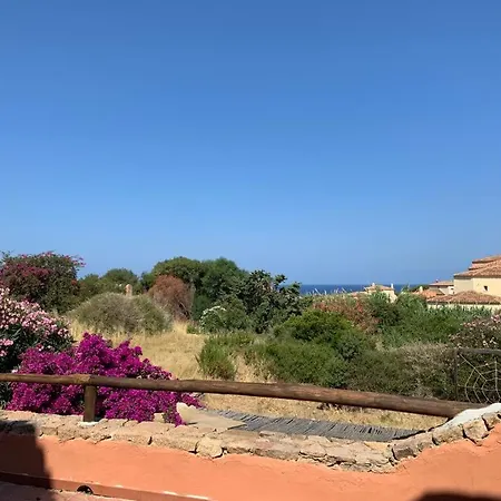 Residence Cala Rossa Isola Rossa Buitenkant foto