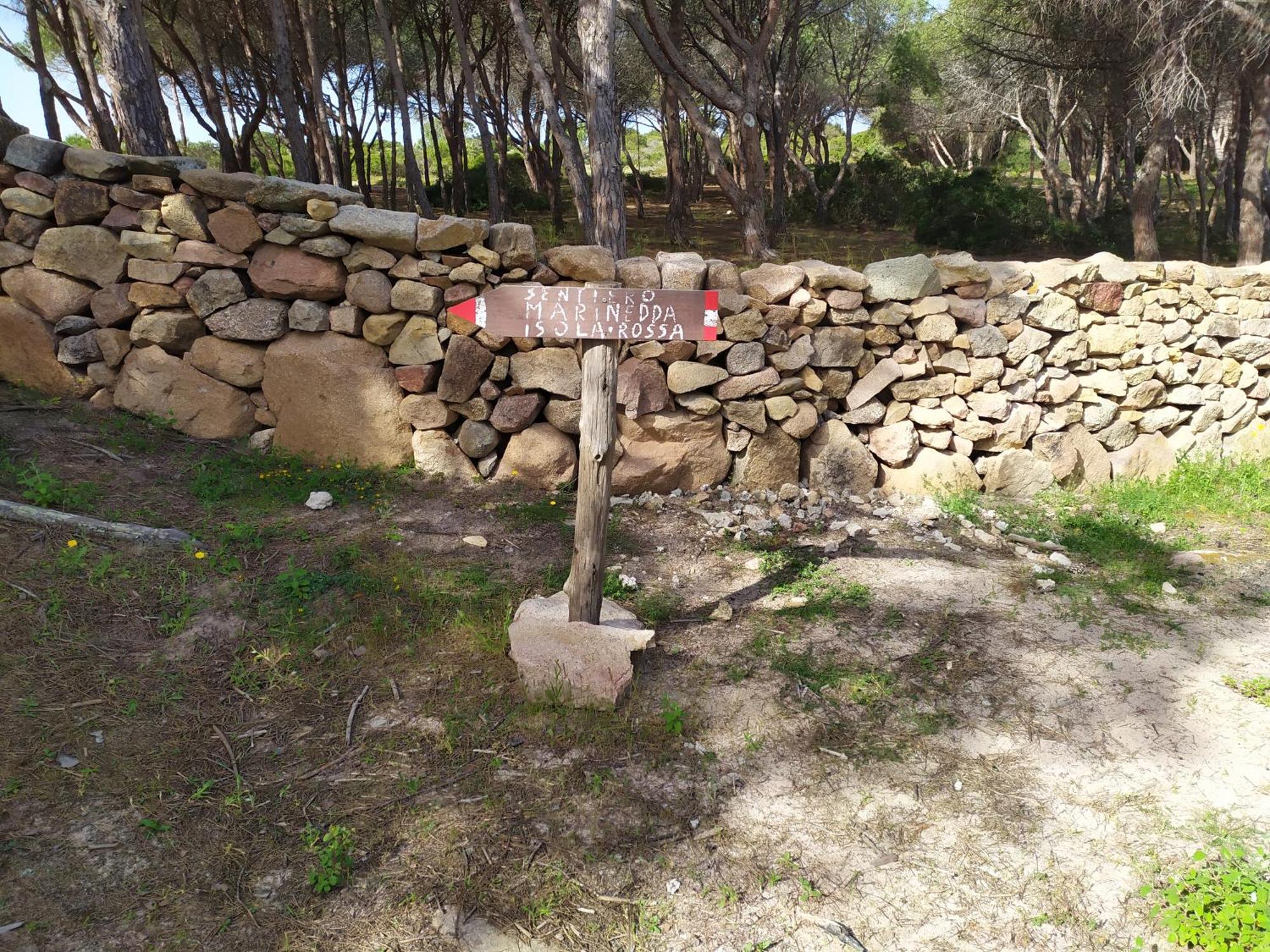 Cala Rossa Isola Rossa